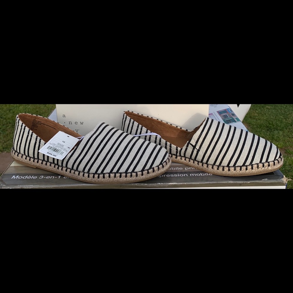 Andi Cream Microsuede Espadrille Flats size 10